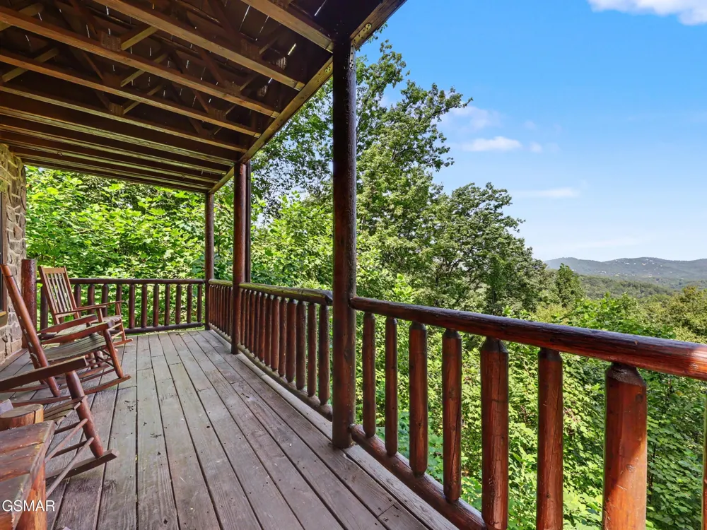 2509 Piney Drive Sevierville, TN 37876