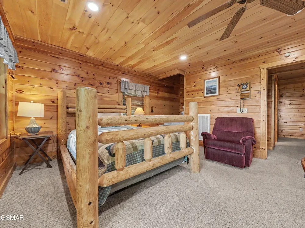 2509 Piney Drive Sevierville, TN 37876