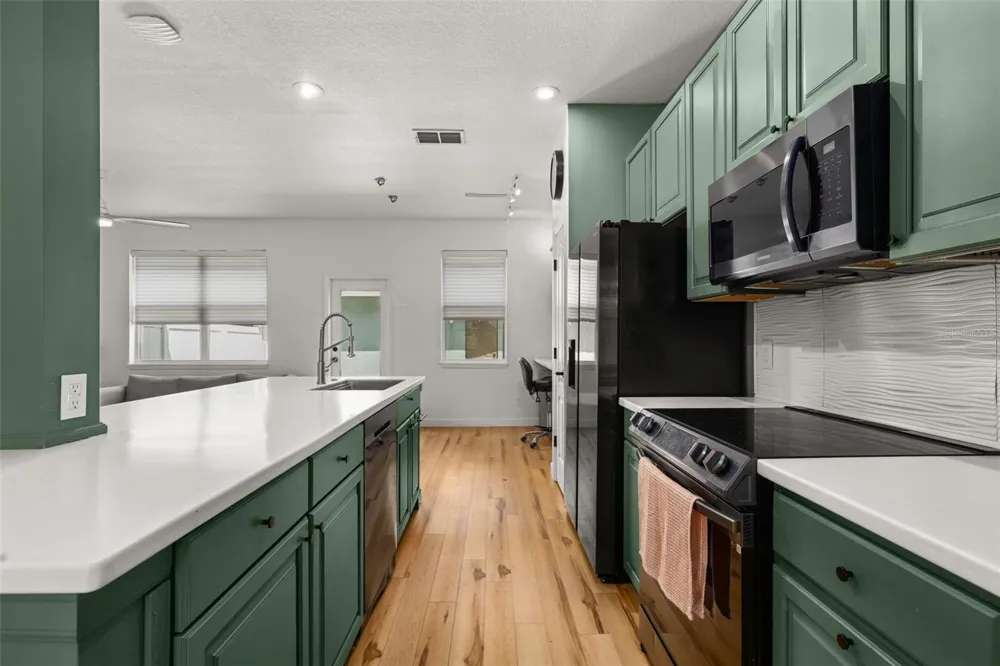 2271 J LAWSON BOULEVARD Orlando, FL 32824