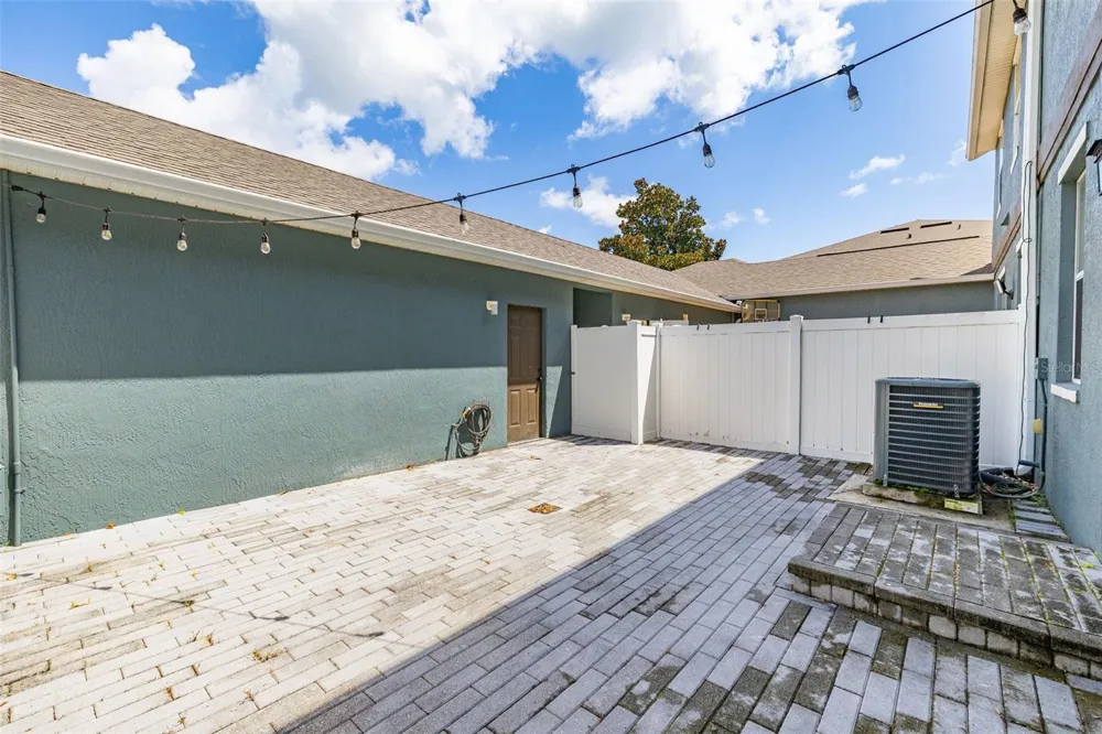 2271 J LAWSON BOULEVARD Orlando, FL 32824