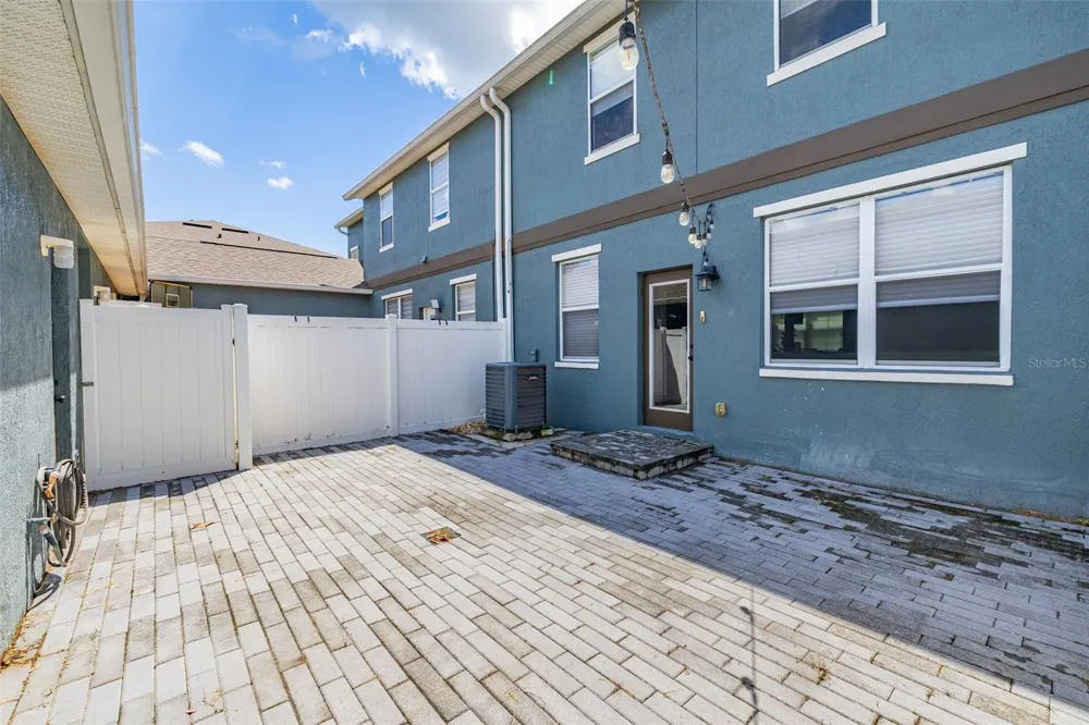 2271 J LAWSON BOULEVARD Orlando, FL 32824