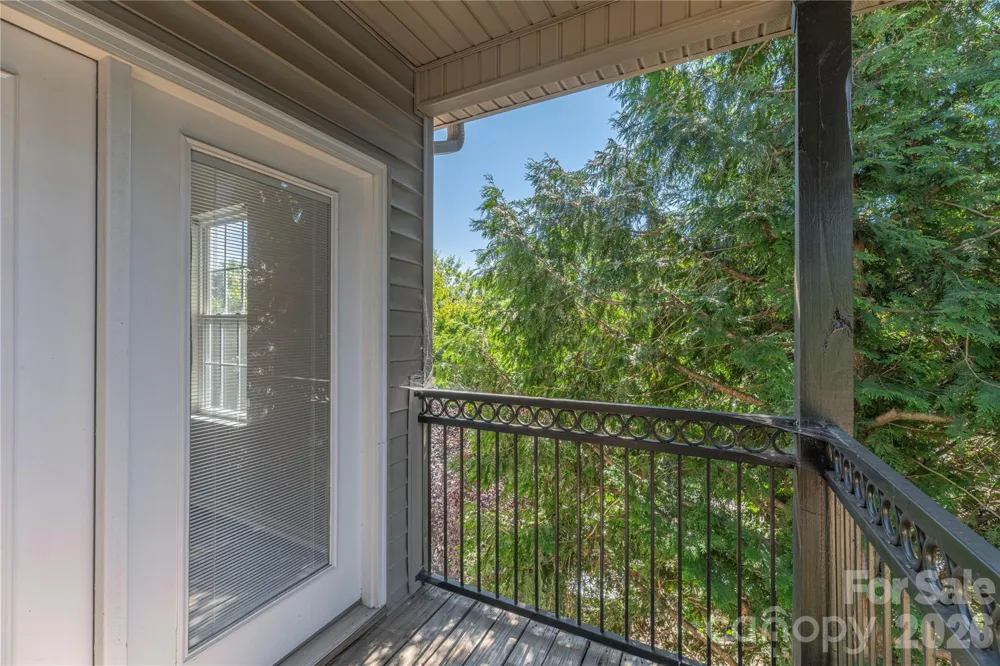 331 Appeldoorn Circle Asheville, NC 28803