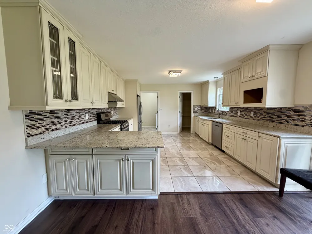 12072 Raiders Boulevard Fishers, IN 46037