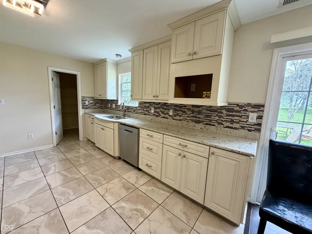 12072 Raiders Boulevard Fishers, IN 46037