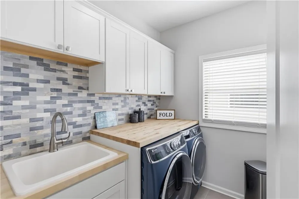 2438 Colby Court Snellville, GA 30078