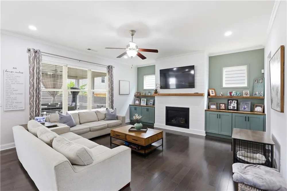 2438 Colby Court Snellville, GA 30078