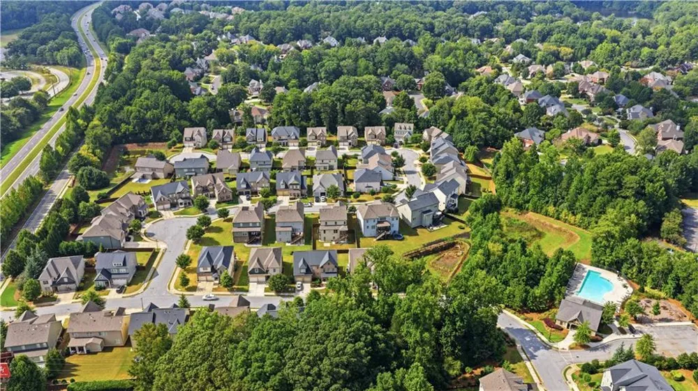 2438 Colby Court Snellville, GA 30078