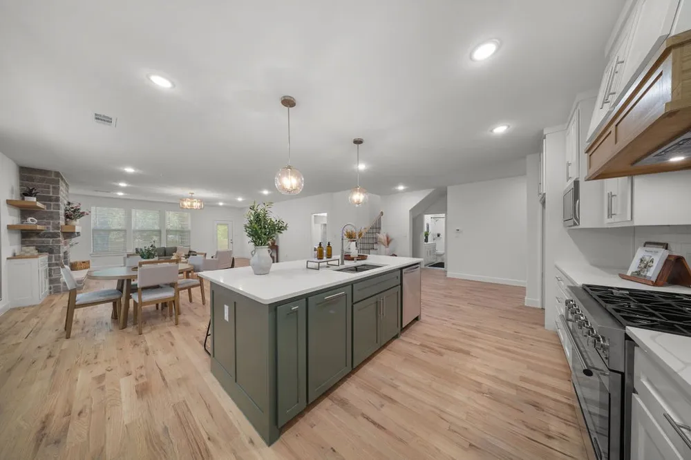4519 Rosehill Road Garland, TX 75043