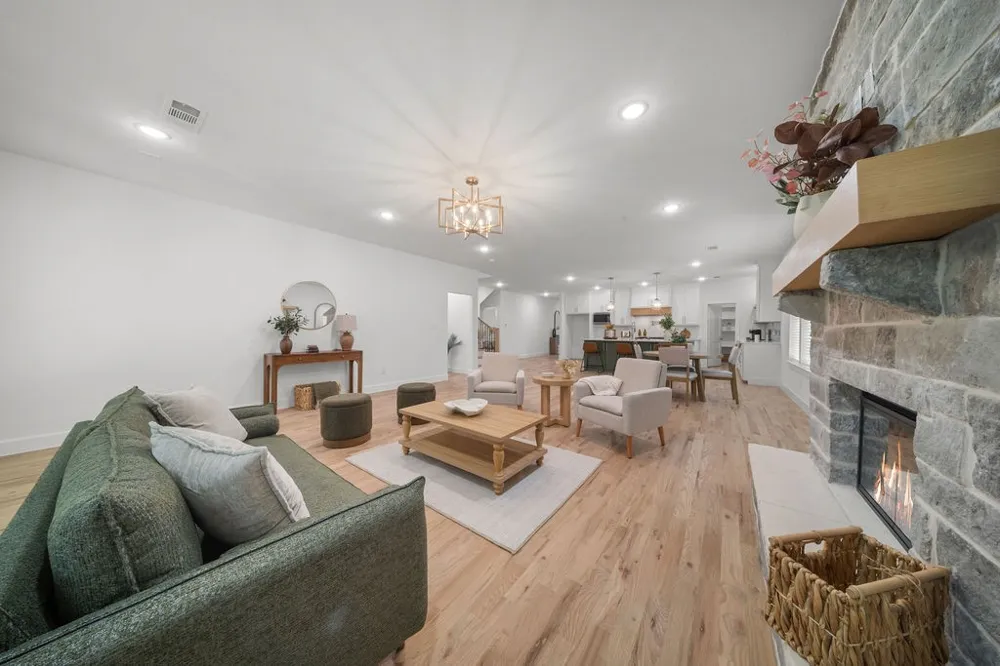 4519 Rosehill Road Garland, TX 75043