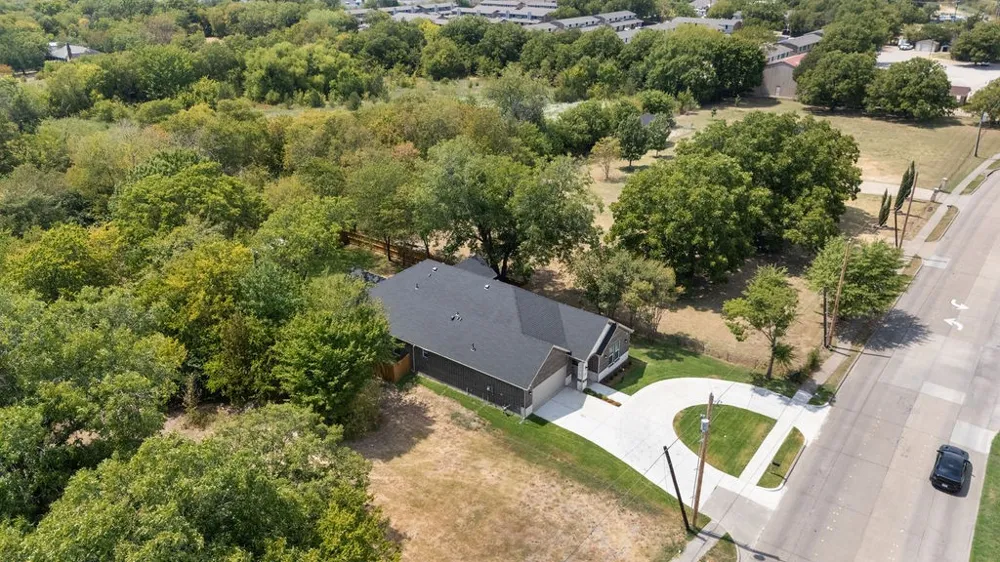 4519 Rosehill Road Garland, TX 75043