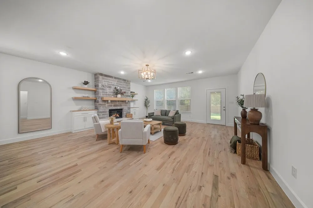 4519 Rosehill Road Garland, TX 75043