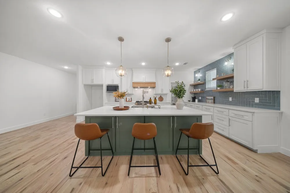 4519 Rosehill Road Garland, TX 75043