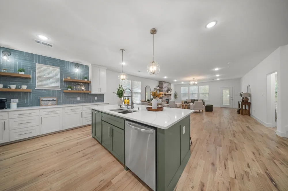 4519 Rosehill Road Garland, TX 75043