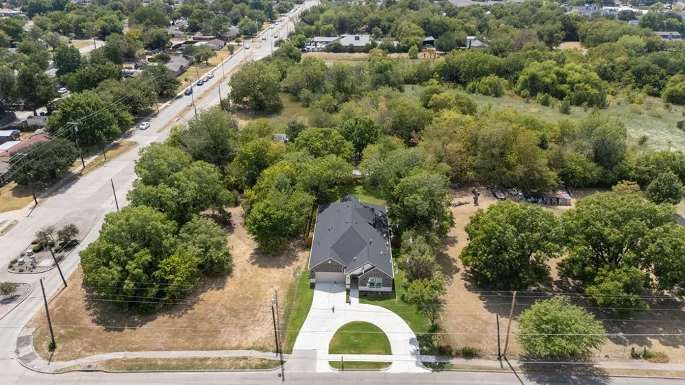 4519 Rosehill Road Garland, TX 75043