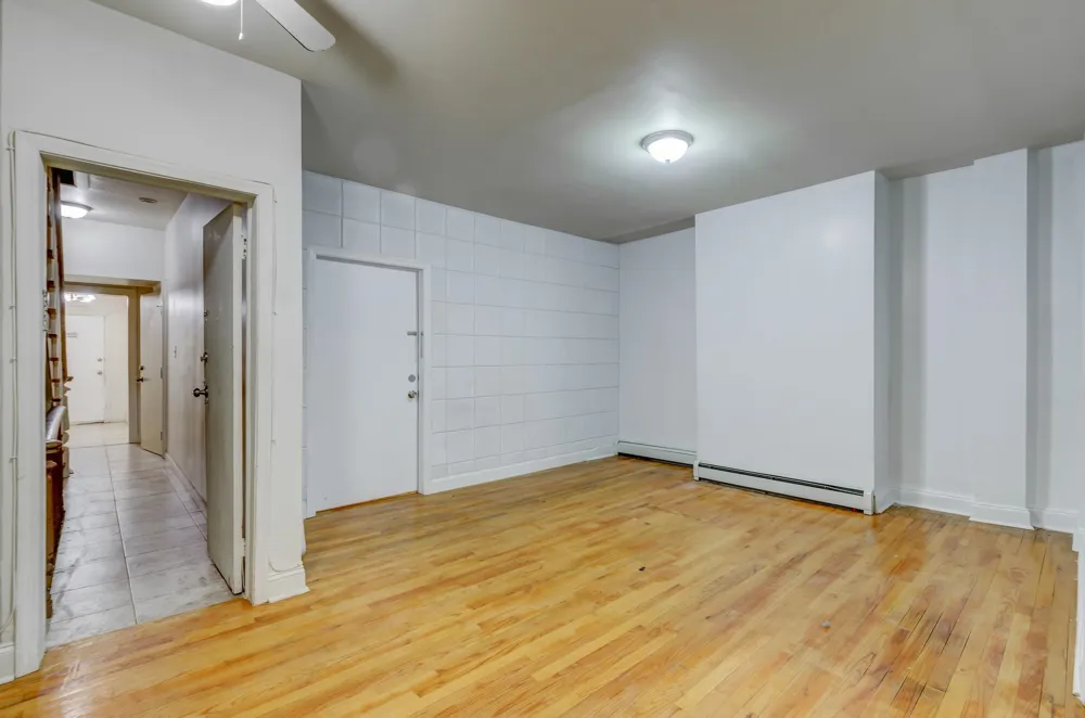 77 WALLIS AVE Jersey City, NJ 07304