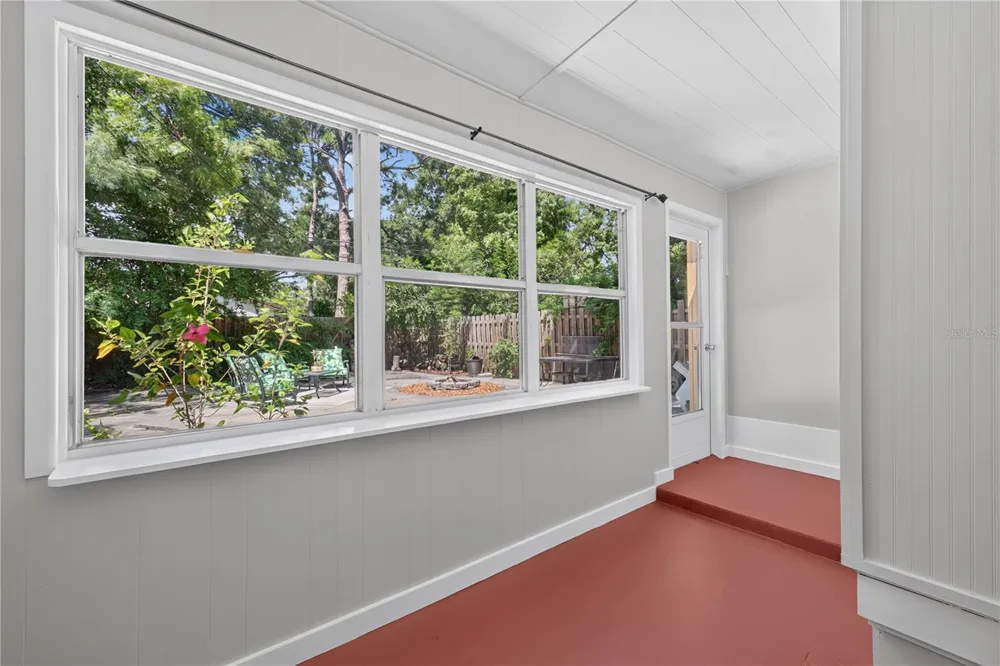 5613 12TH AVENUE S Gulfport, FL 33707