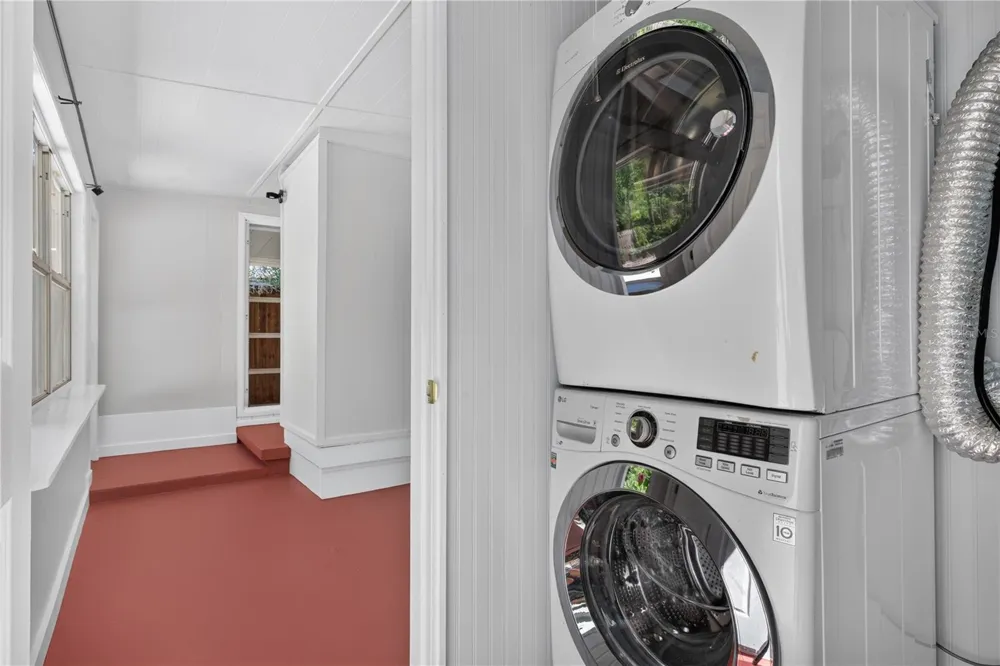 5613 12TH AVENUE S Gulfport, FL 33707