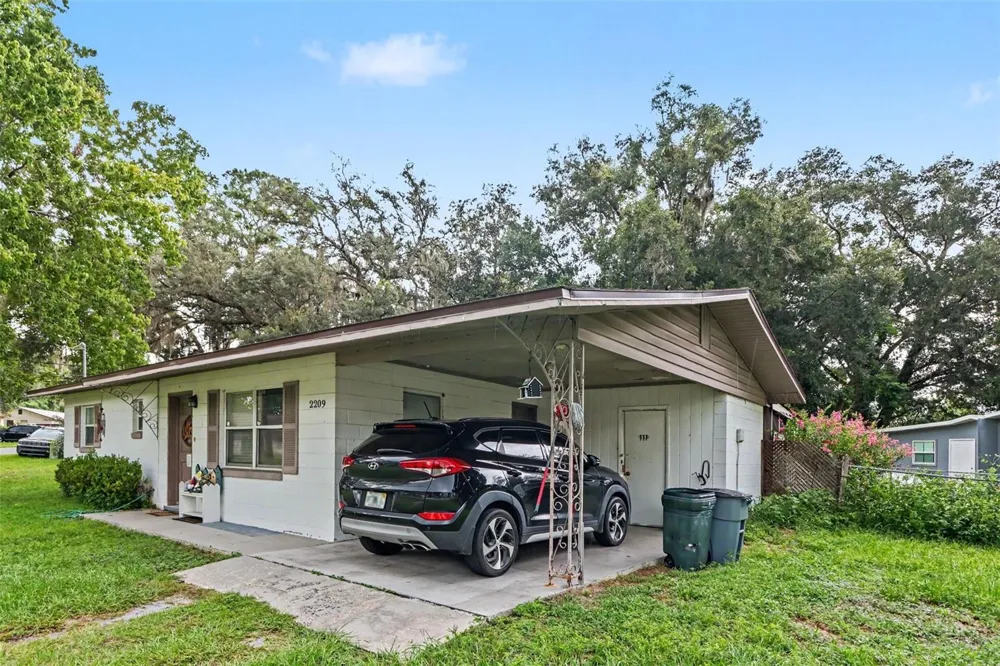 2209 NE 36TH STREET ocala, FL 34479