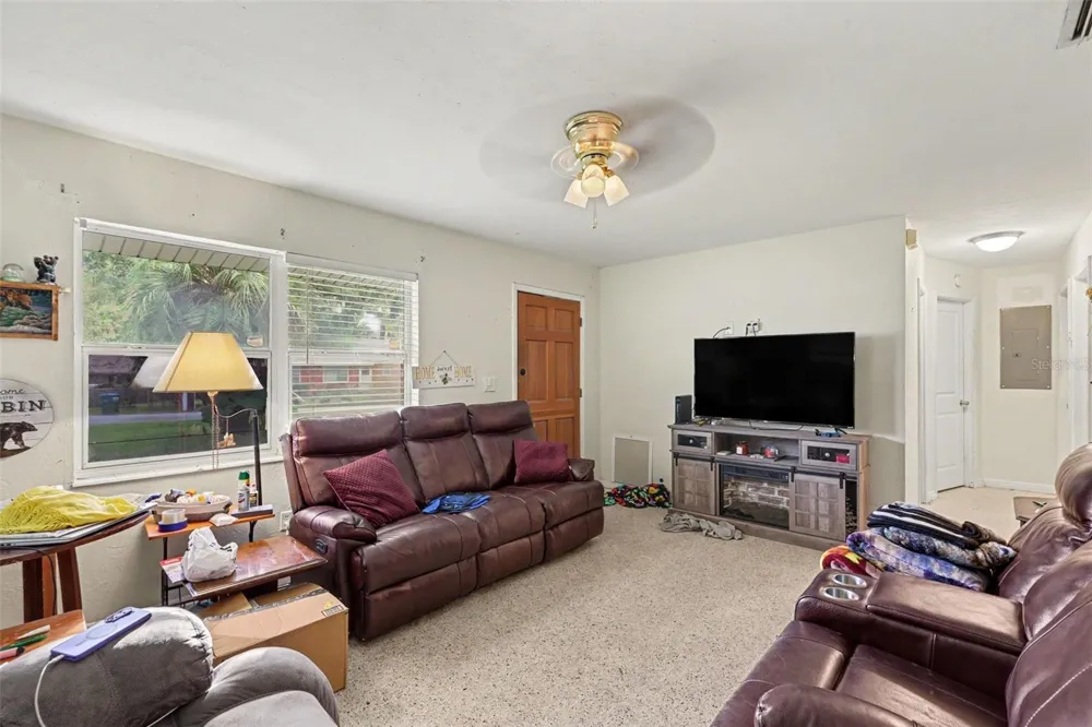 2209 NE 36TH STREET ocala, FL 34479