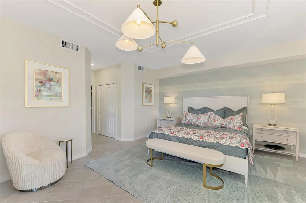 5632 SUMMIT POINTE CIRCLE #104 Bradenton, FL 34210