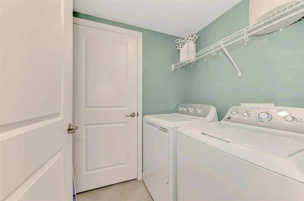 5632 SUMMIT POINTE CIRCLE #104 Bradenton, FL 34210