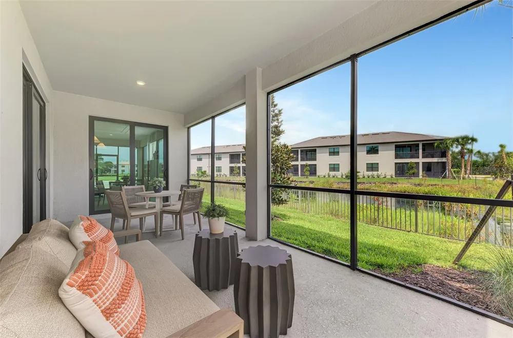 5632 SUMMIT POINTE CIRCLE #104 Bradenton, FL 34210