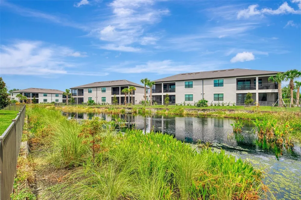 5632 SUMMIT POINTE CIRCLE #104 Bradenton, FL 34210