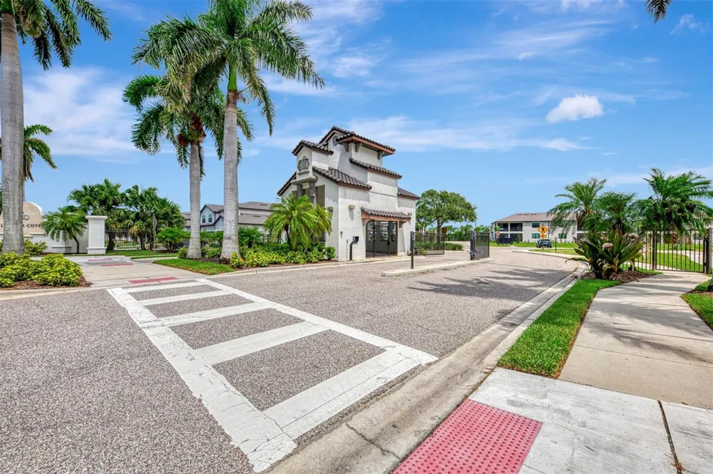 5632 SUMMIT POINTE CIRCLE #104 Bradenton, FL 34210