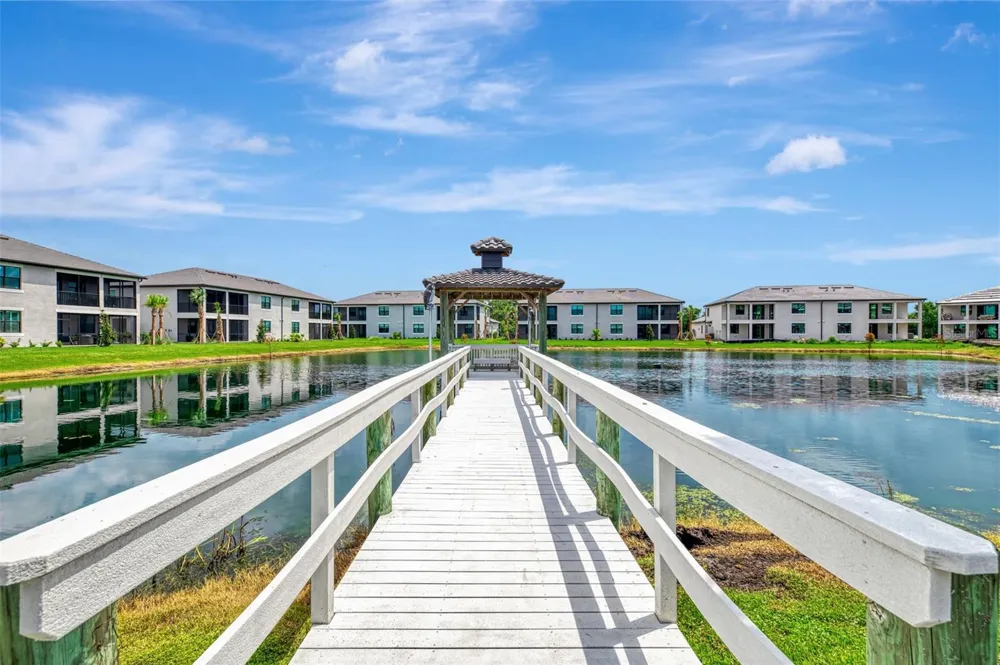 5632 SUMMIT POINTE CIRCLE #104 Bradenton, FL 34210