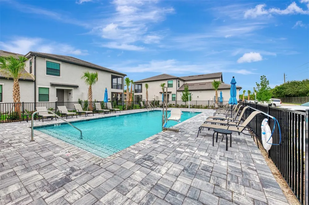 5632 SUMMIT POINTE CIRCLE #104 Bradenton, FL 34210