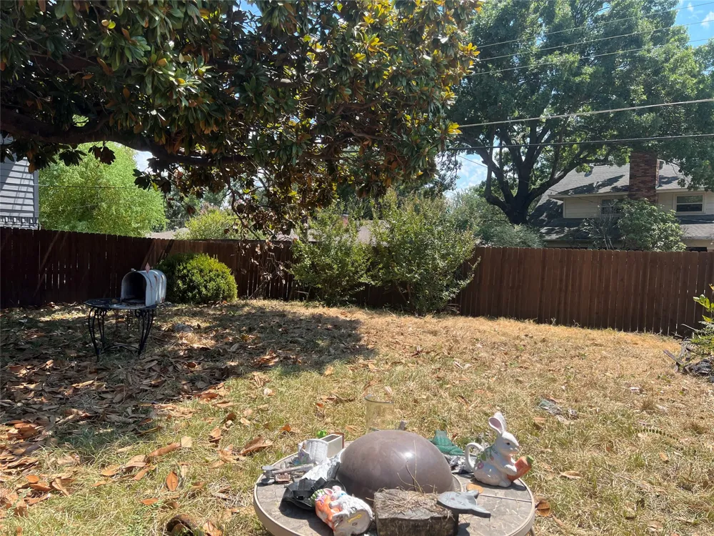 6238 E Lovers Lane Dallas, TX 75214