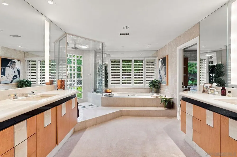 3765 Southernwood Way San Diego, CA 92106