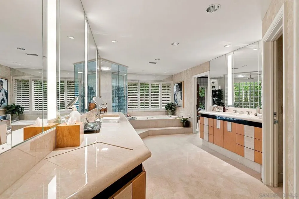 3765 Southernwood Way San Diego, CA 92106