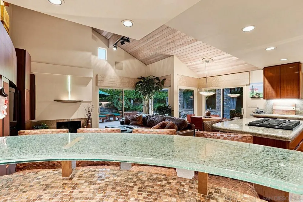 3765 Southernwood Way San Diego, CA 92106