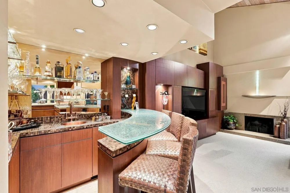 3765 Southernwood Way San Diego, CA 92106