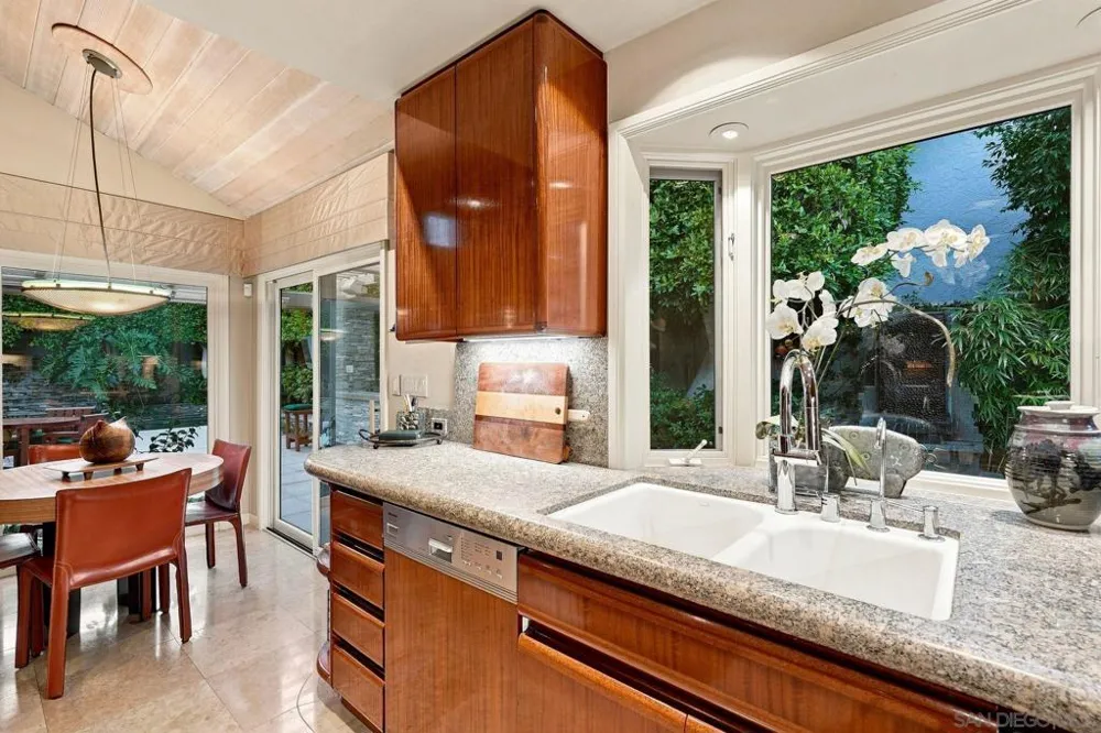 3765 Southernwood Way San Diego, CA 92106
