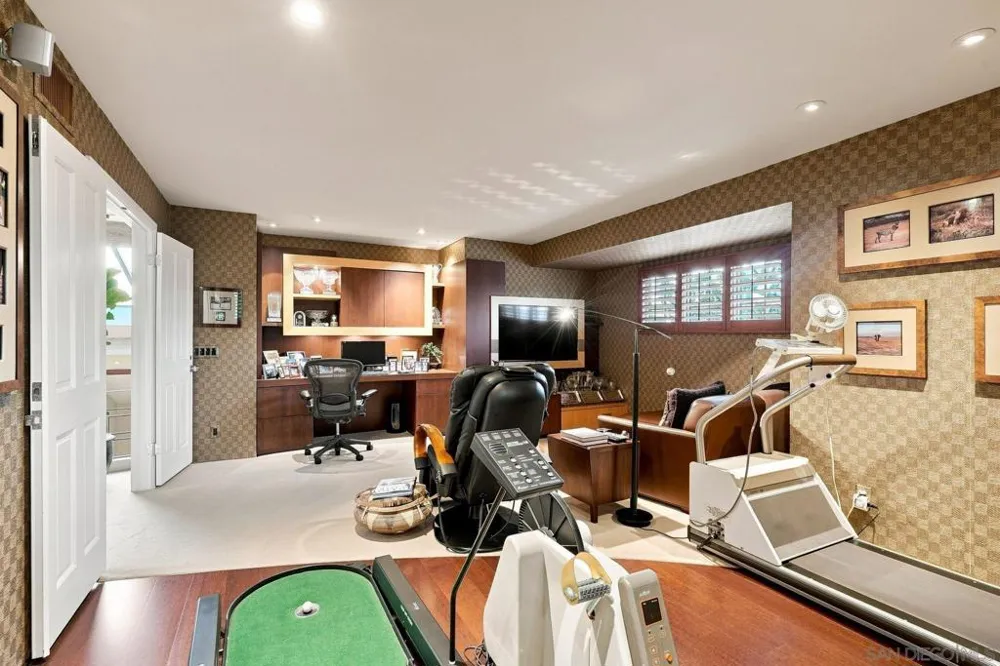3765 Southernwood Way San Diego, CA 92106
