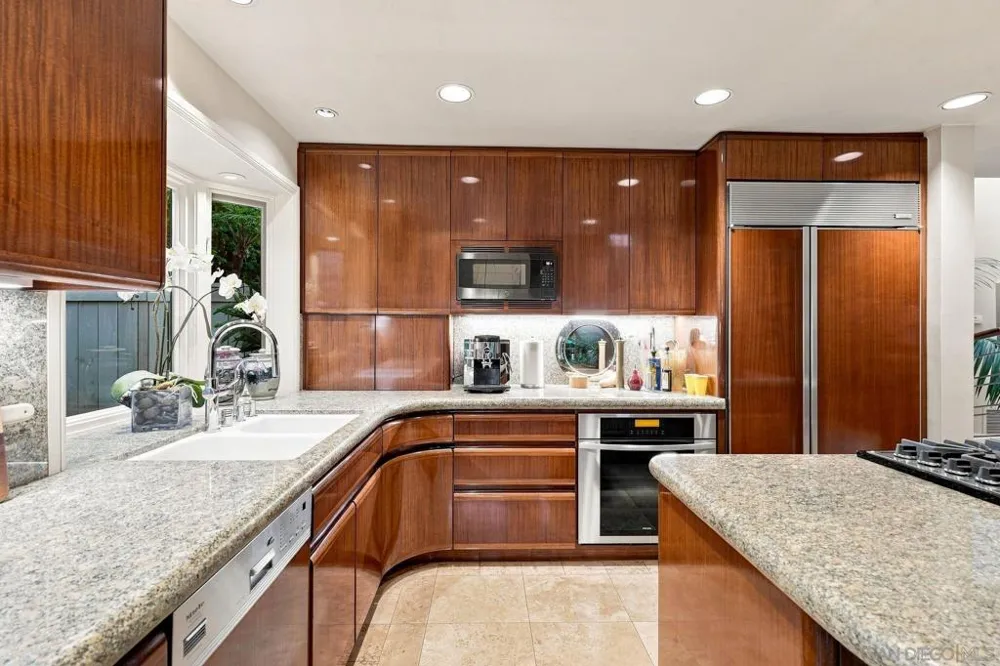 3765 Southernwood Way San Diego, CA 92106