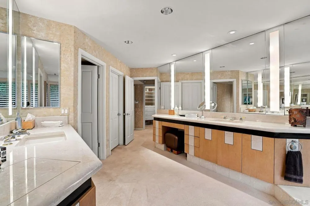 3765 Southernwood Way San Diego, CA 92106
