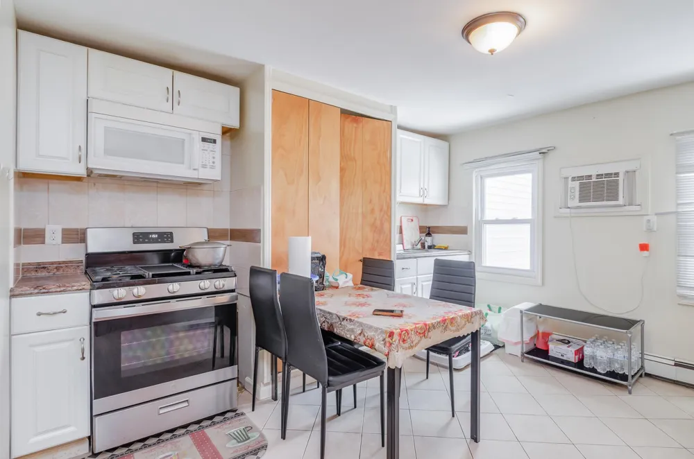 77 WALLIS AVE Jersey City, NJ 07306