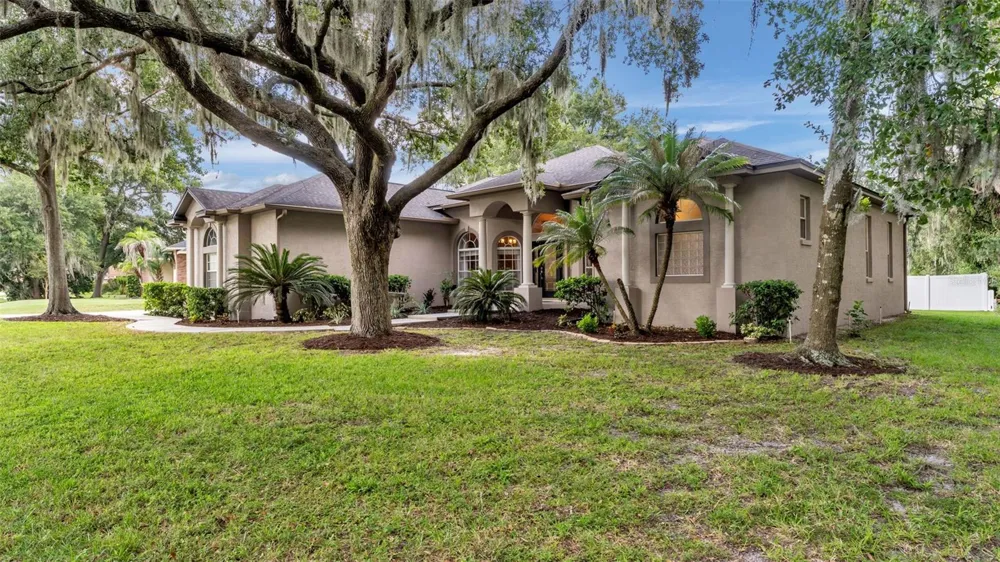 5956 TROPHY LOOP Lakeland, FL 33811