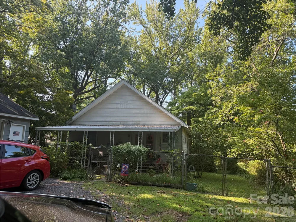 202 Horseshoe Lake Road Mount Holly, NC 28120