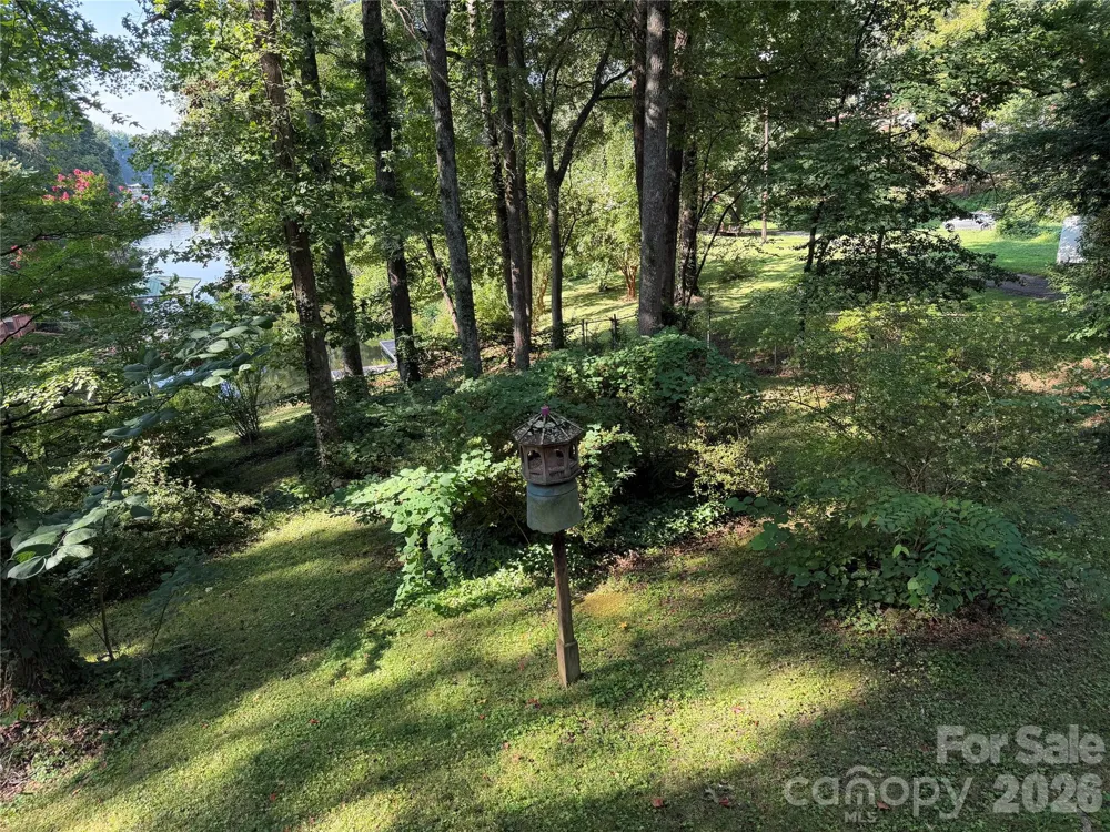 202 Horseshoe Lake Road Mount Holly, NC 28120