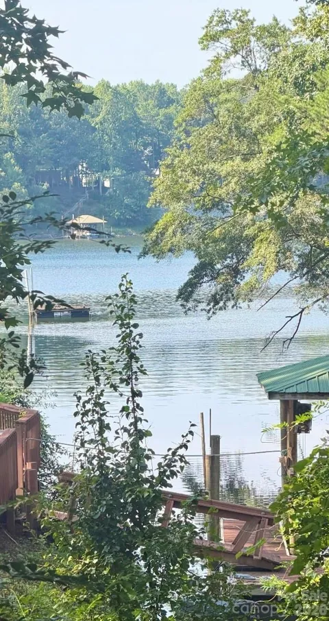 202 Horseshoe Lake Road