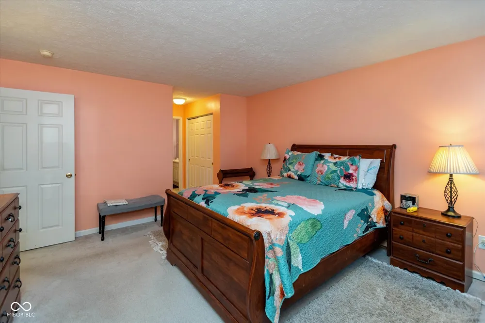 10830 Pine Valley Path Indianapolis, IN 46234