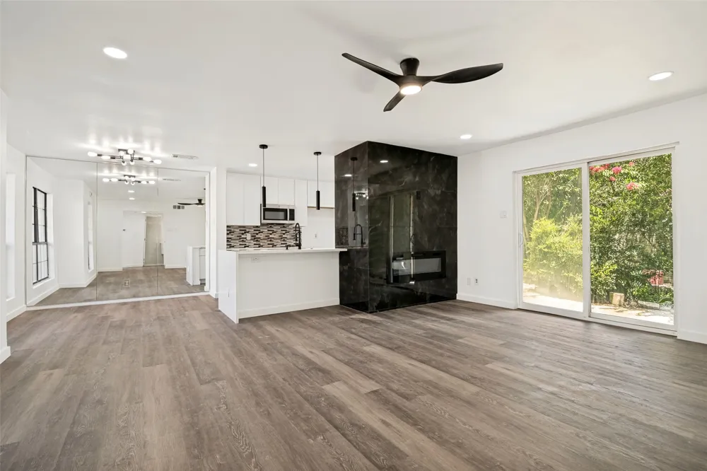 5801 Lake Hubbard Parkway #109 Garland, TX 75043