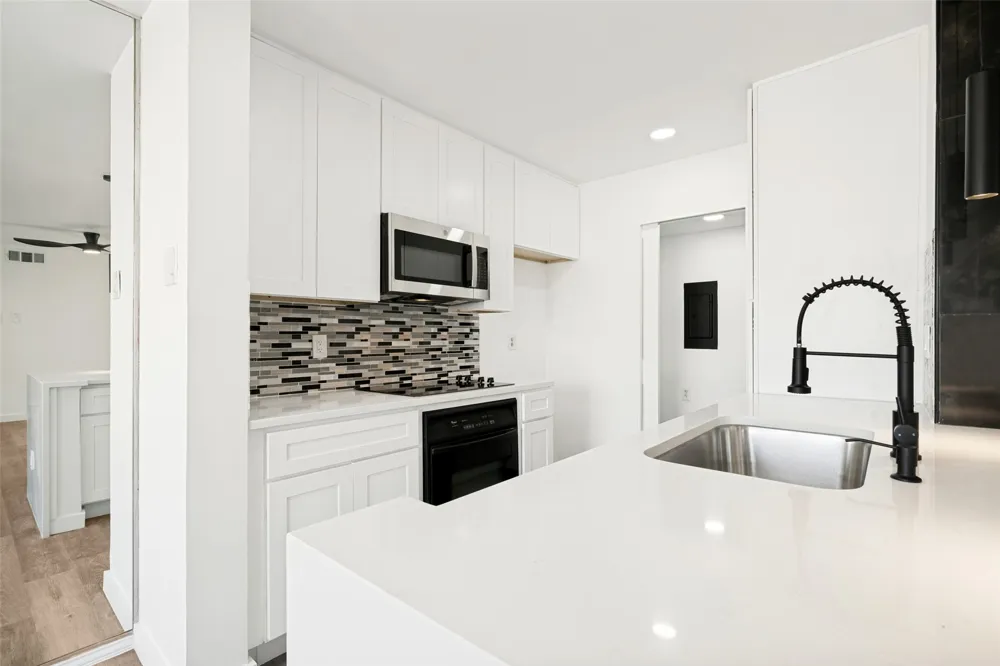 5801 Lake Hubbard Parkway #109 Garland, TX 75043