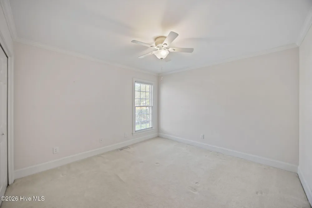 2267 Waterford Drive Winterville, NC 28590