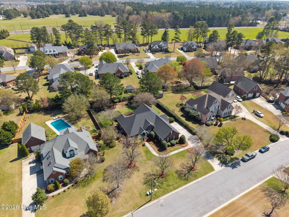 2267 Waterford Drive Winterville, NC 28590
