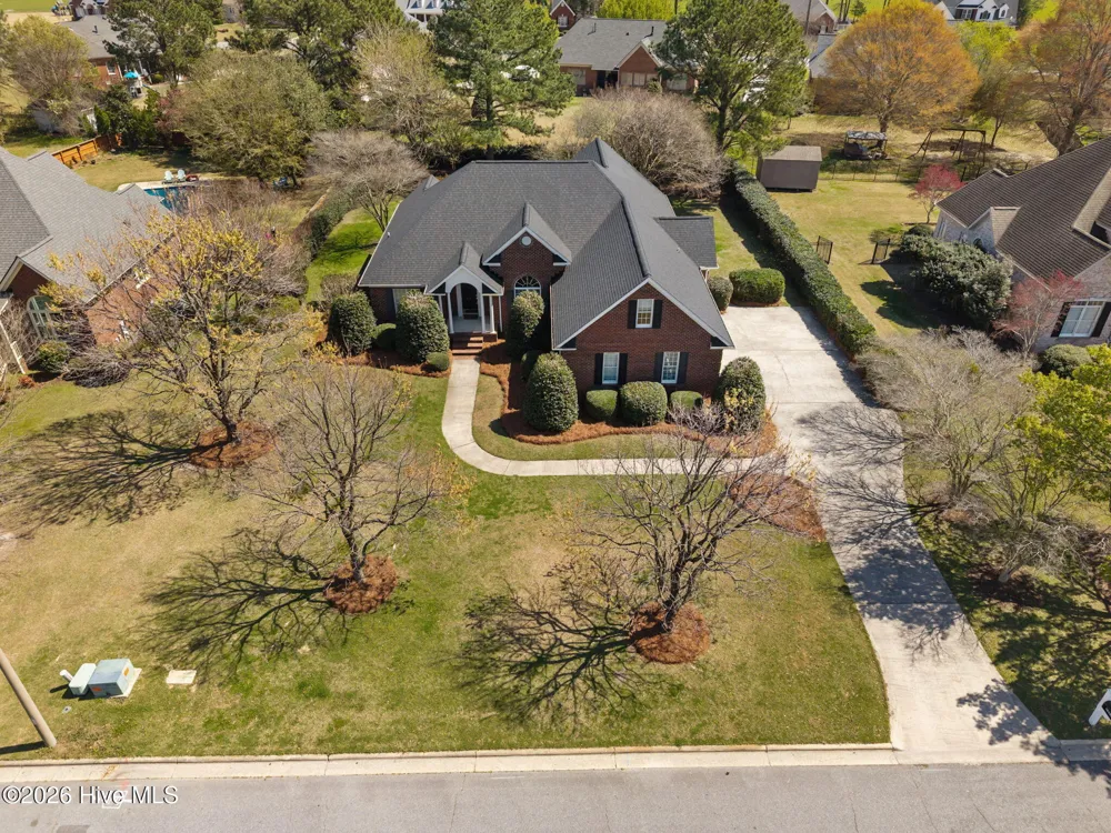 2267 Waterford Drive Winterville, NC 28590